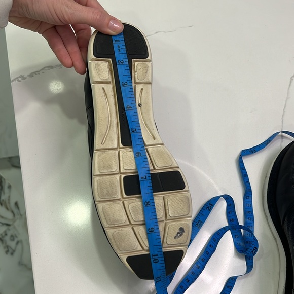 Salvatore Ferragamo low top leather sneakers, US size 8.5 - Picture 11 of 16